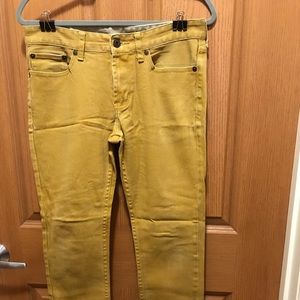 Men’s mustard jeans